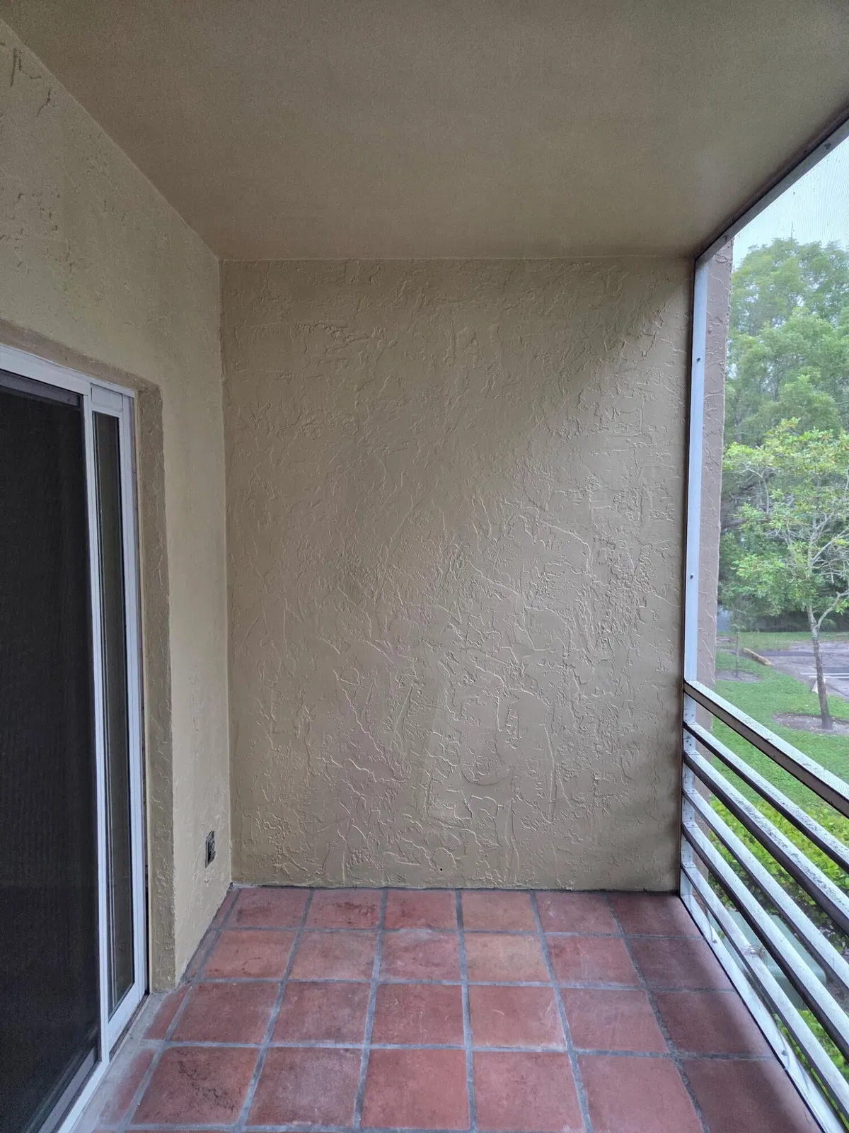 Unit 215 photo 16