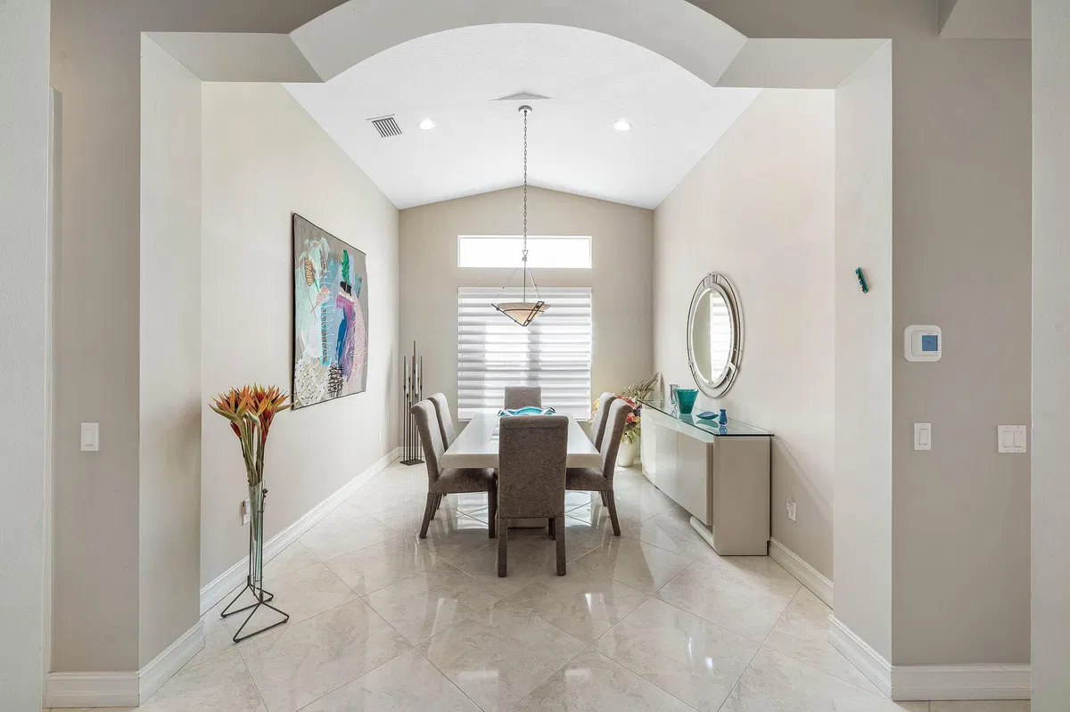 Residence photo 10