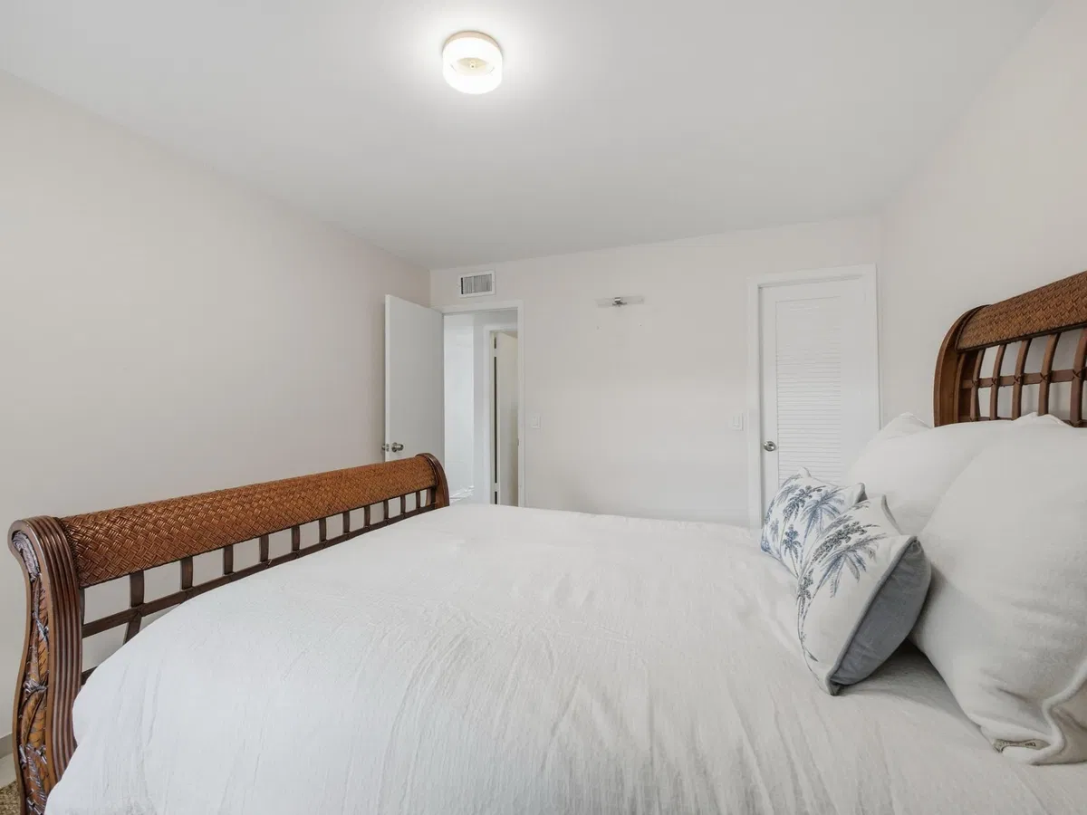 Residence photo 22