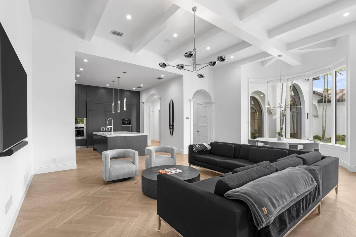 Residence photo 28