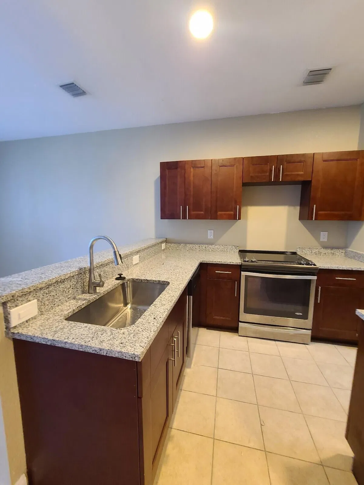 Residence photo 4