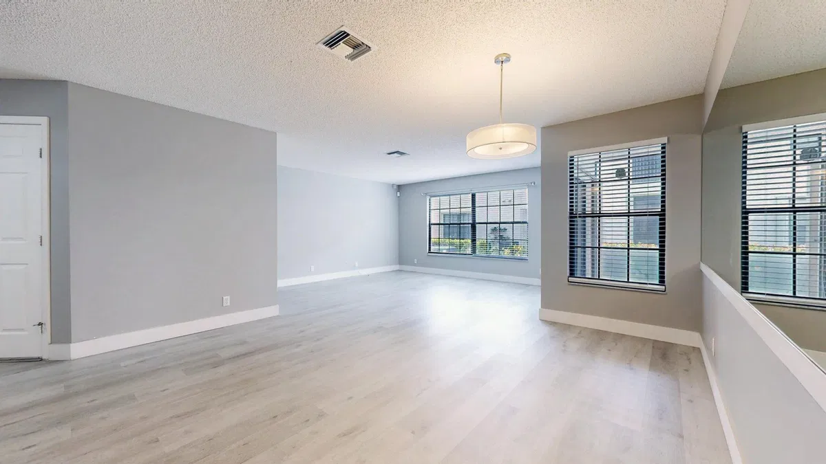 Residence photo 4