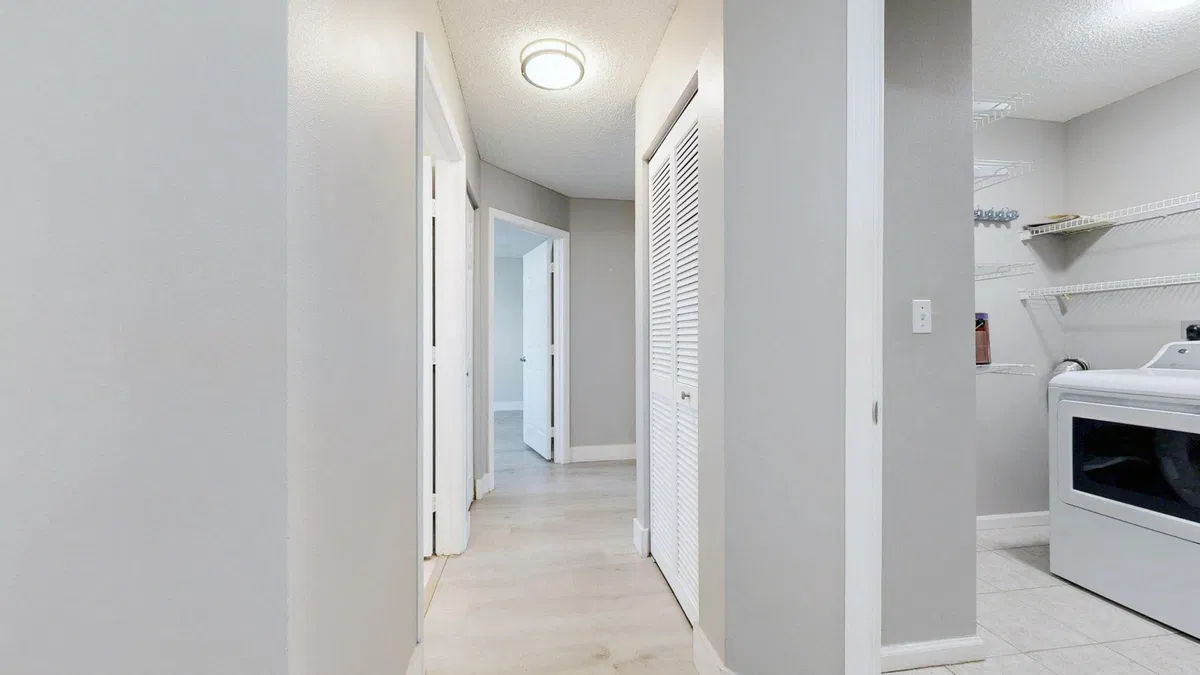 Residence photo 31