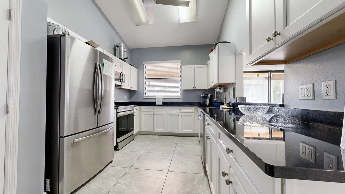 Residence photo 67