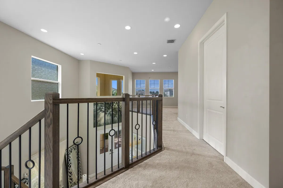 Residence photo 22