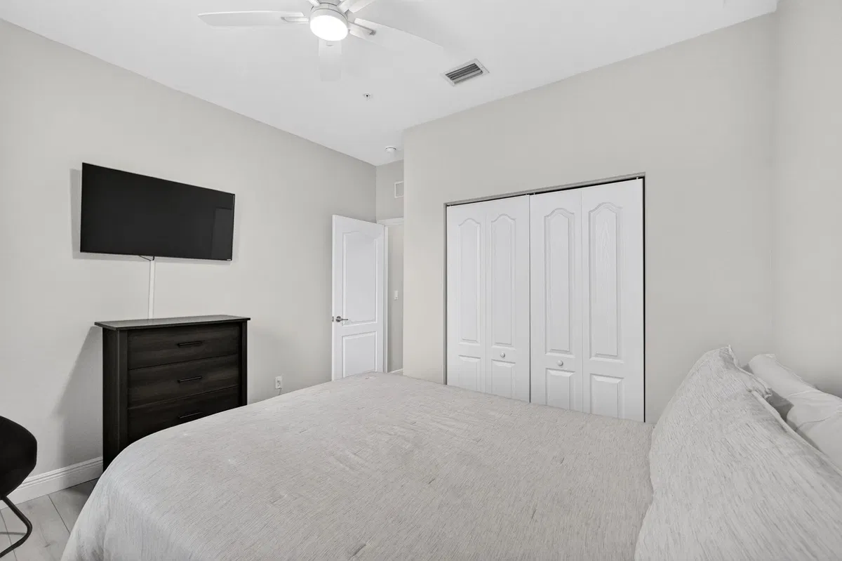 Residence photo 31
