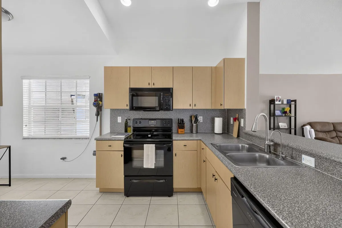 Residence photo 7