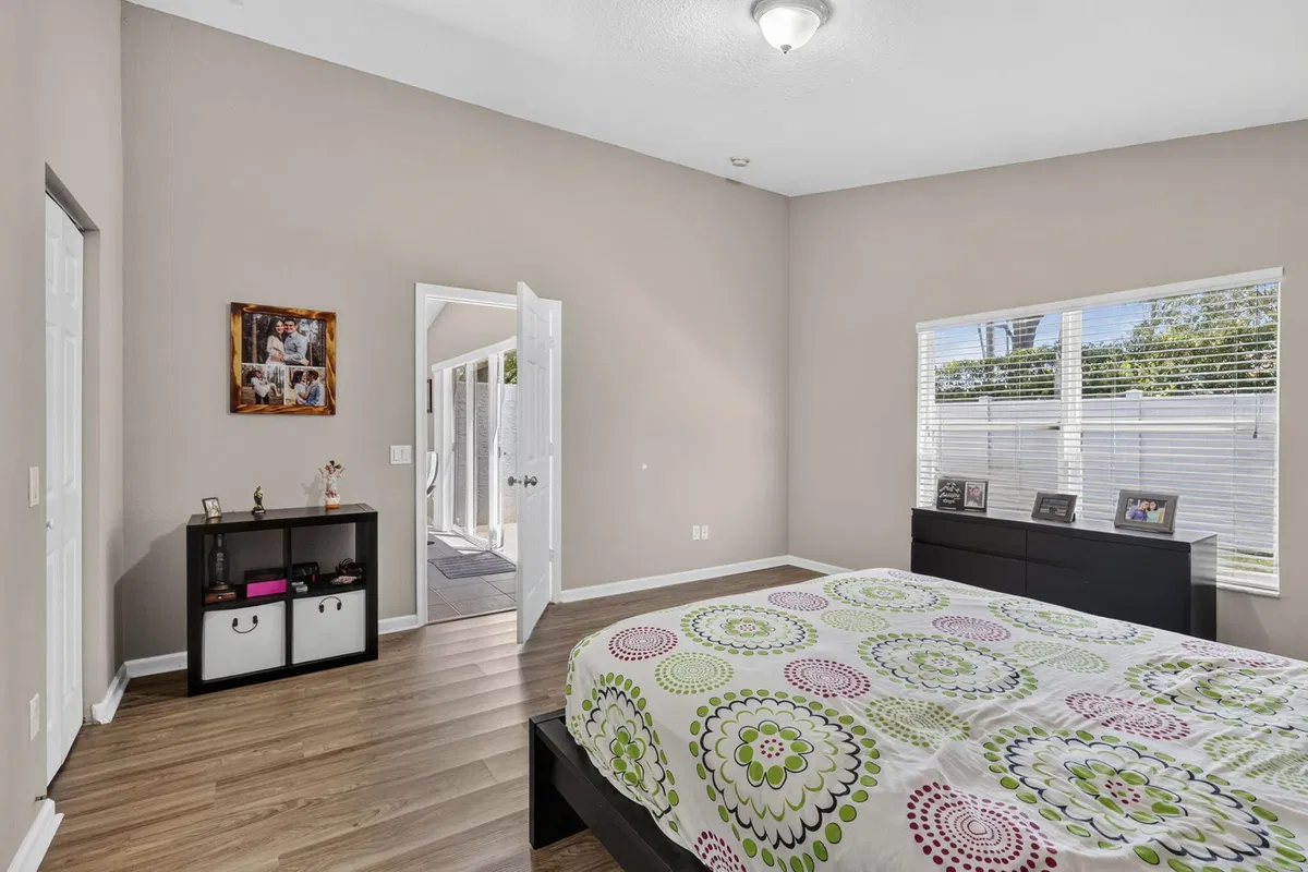 Residence photo 13