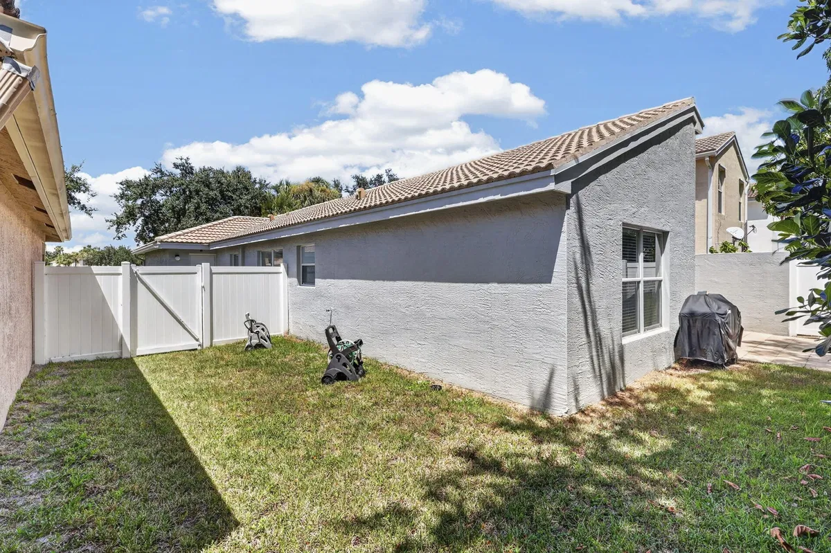 Residence photo 28