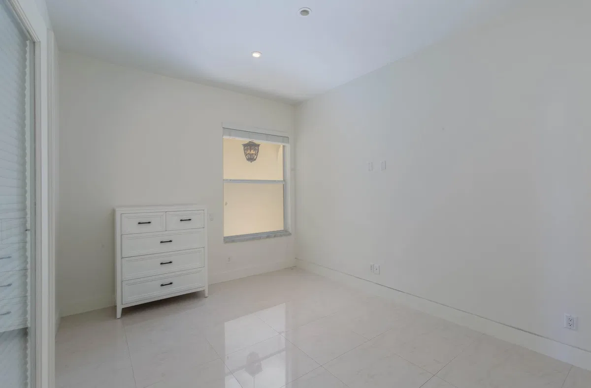  Residence photo 22