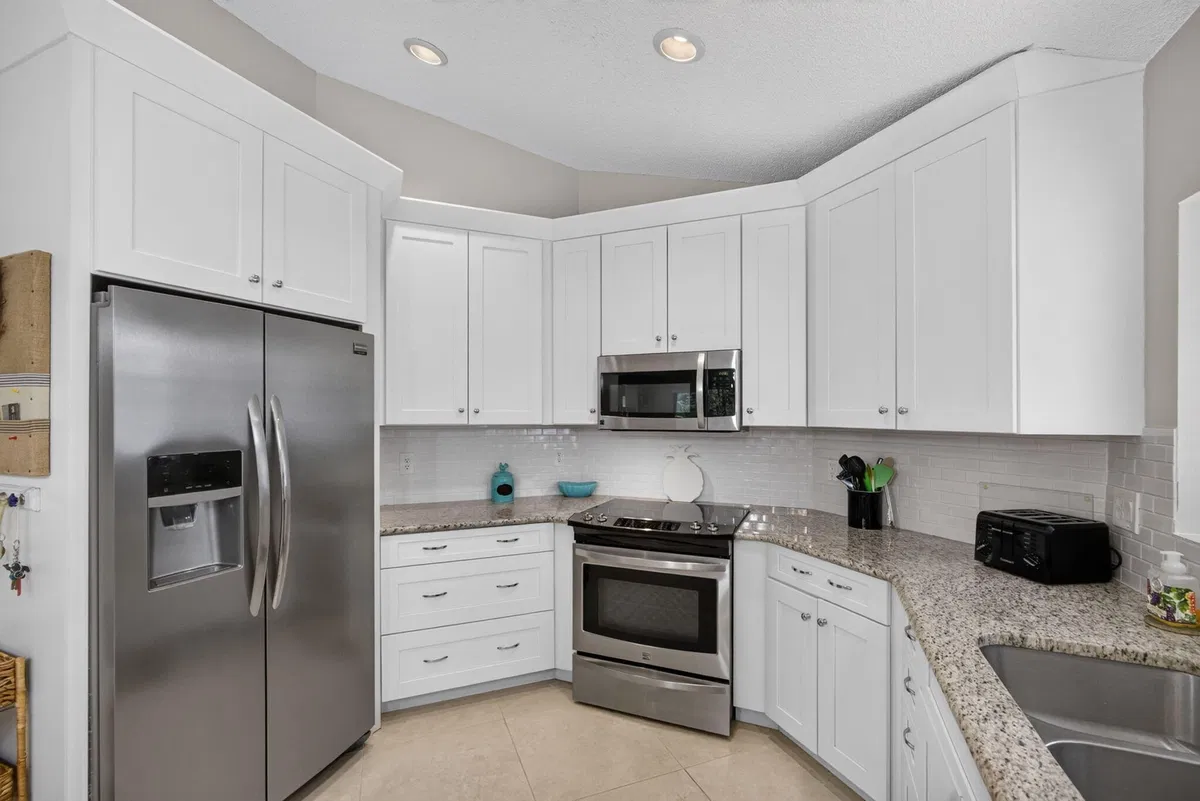 PGA National Palm Beach Gardens Unit 201 photo 16
