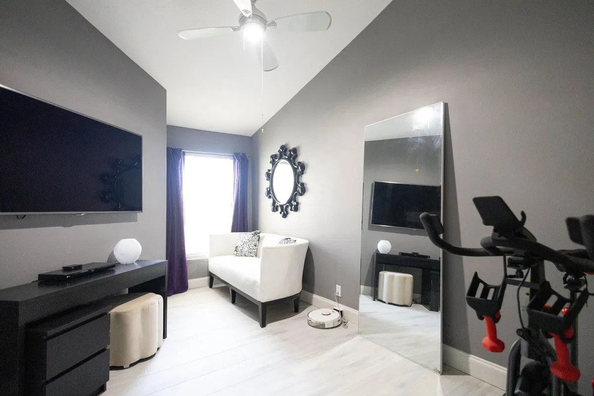 Residence photo 19