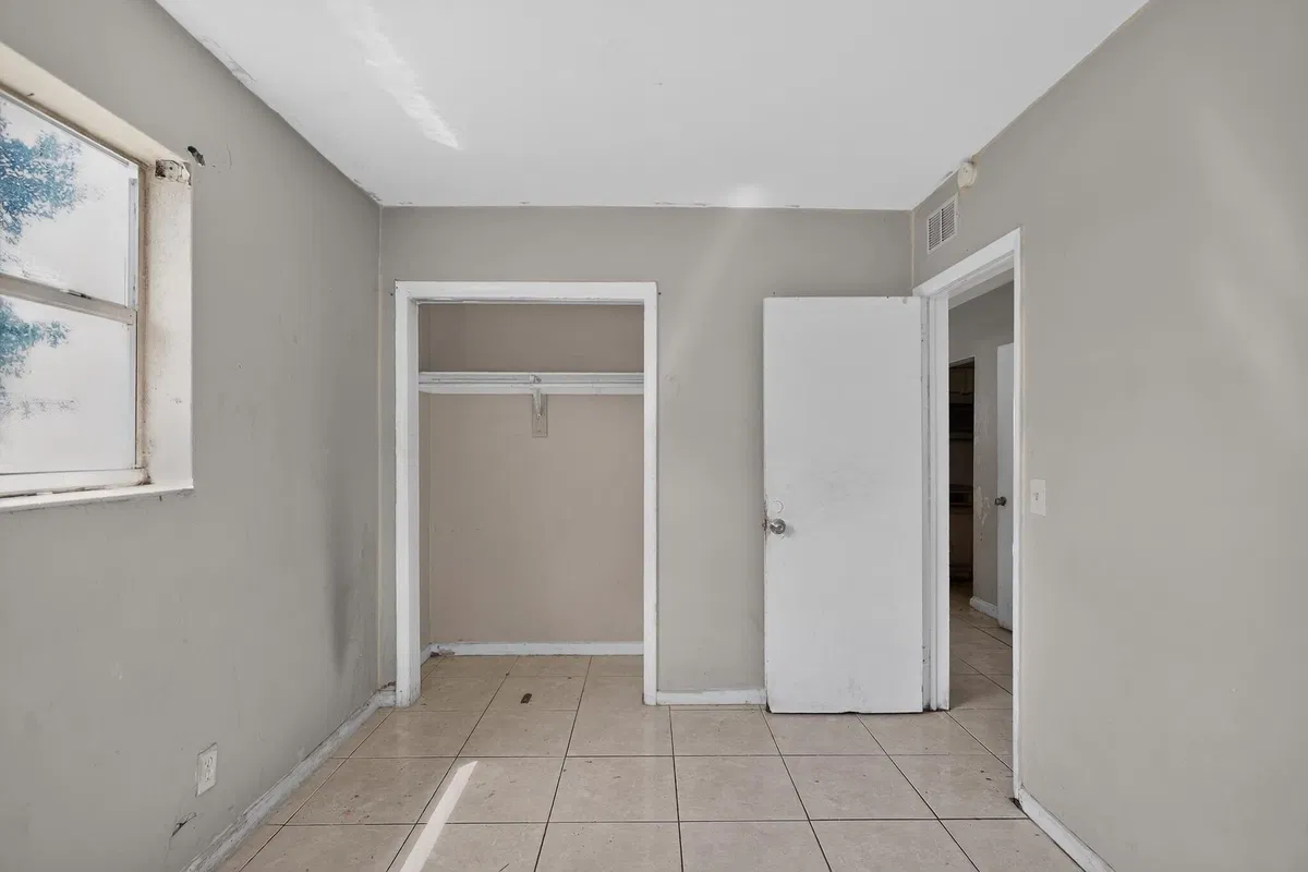  Residence photo 22