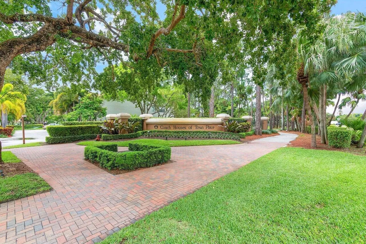 Residence photo 19
