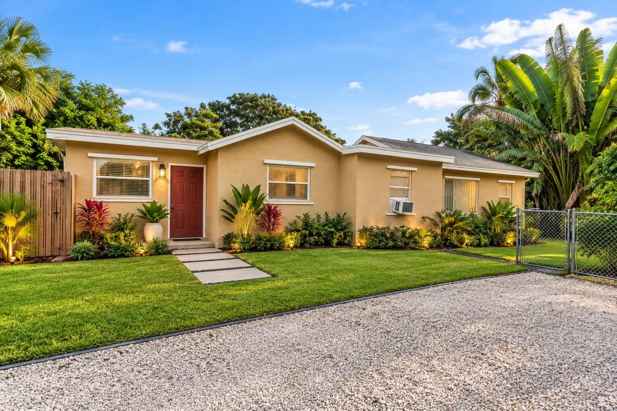 Residence photo 4
