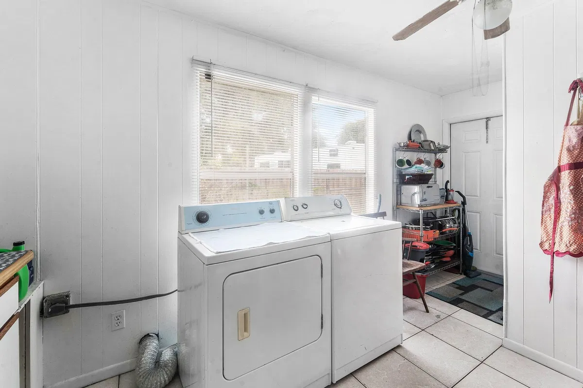 Residence photo 28
