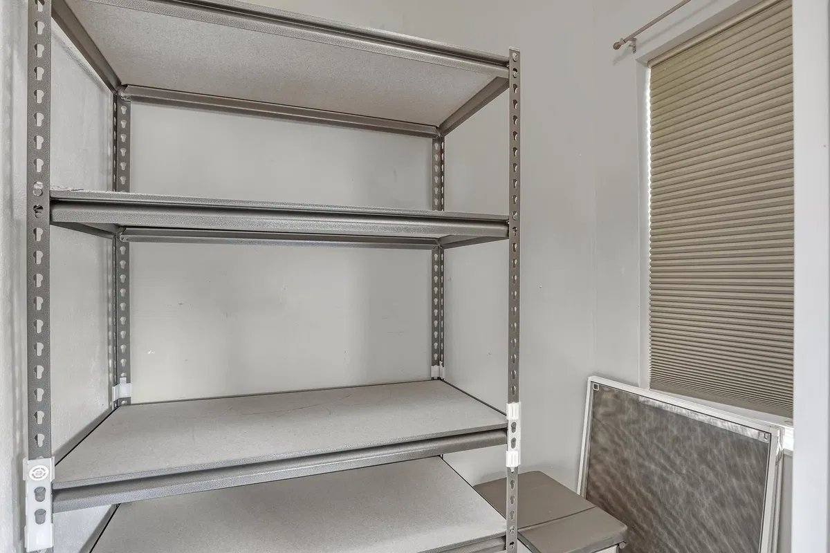 Residence photo 22