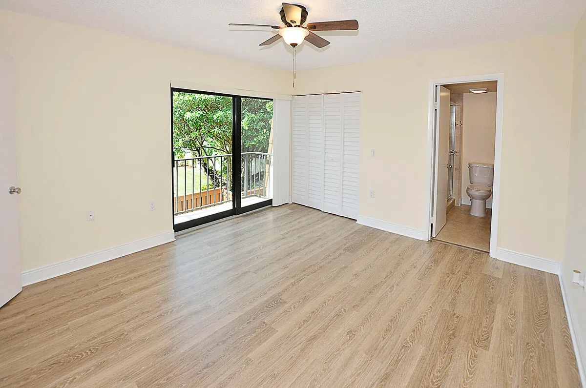 Residence photo 16