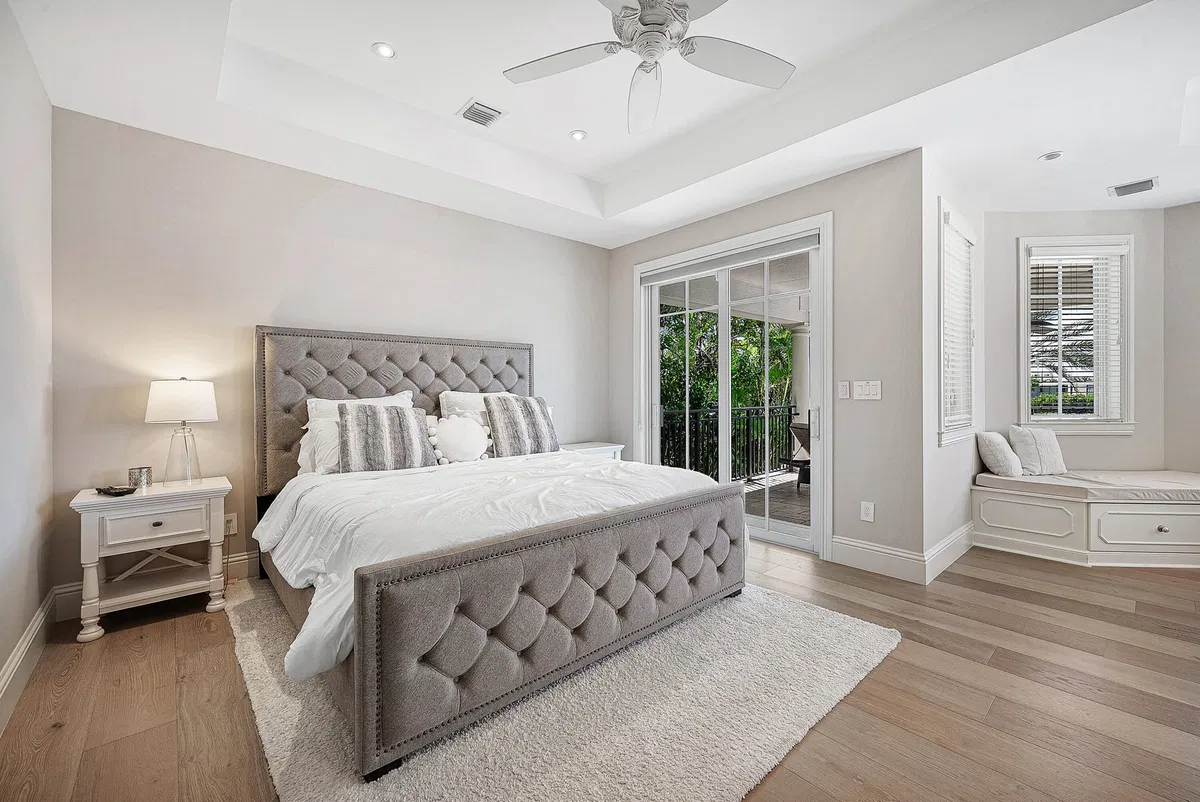 Residence photo 49