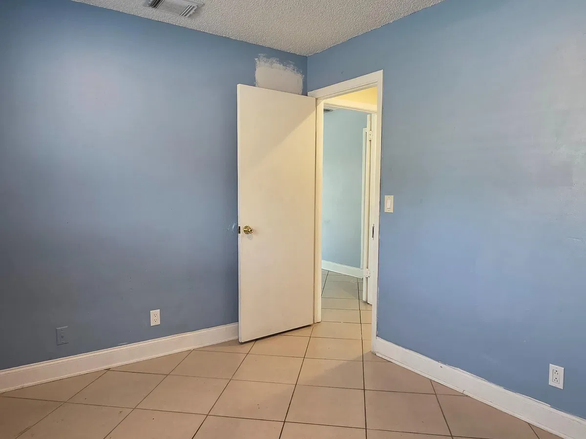  Residence photo 16
