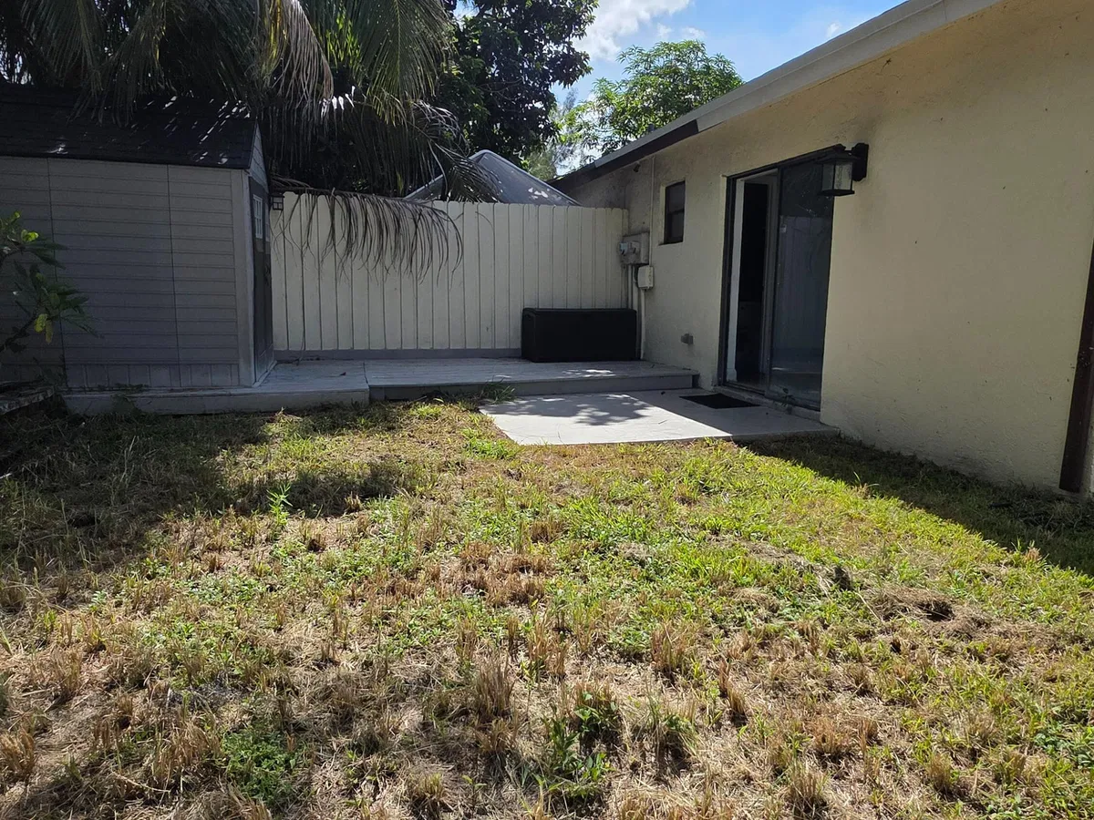  Residence photo 22