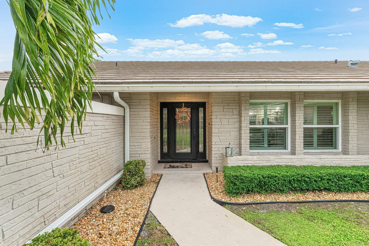 Residence photo 4