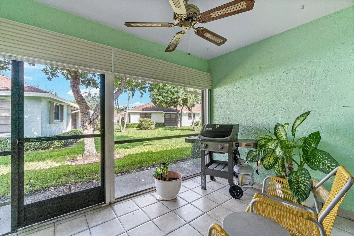 Residence photo 4