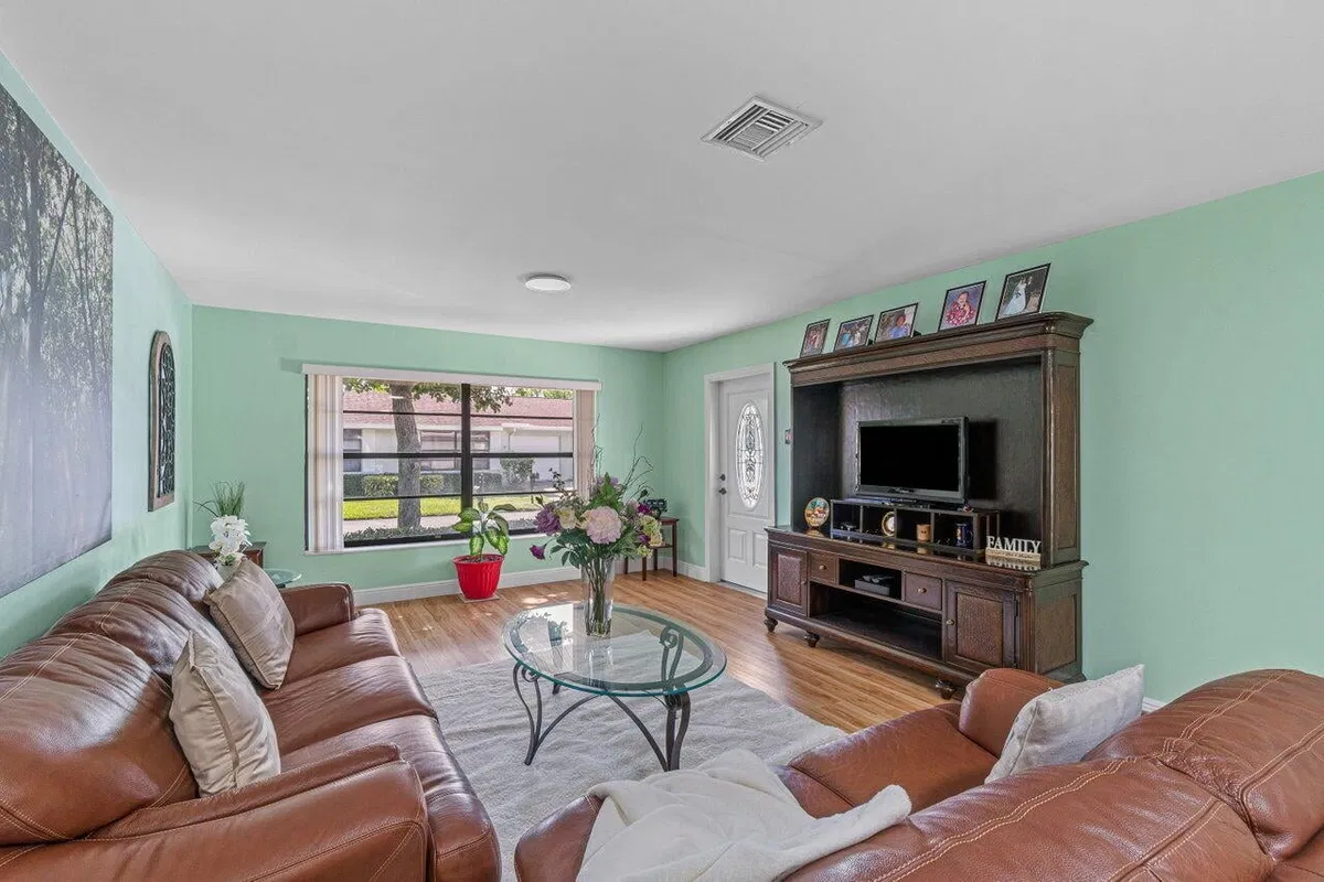 Residence photo 7