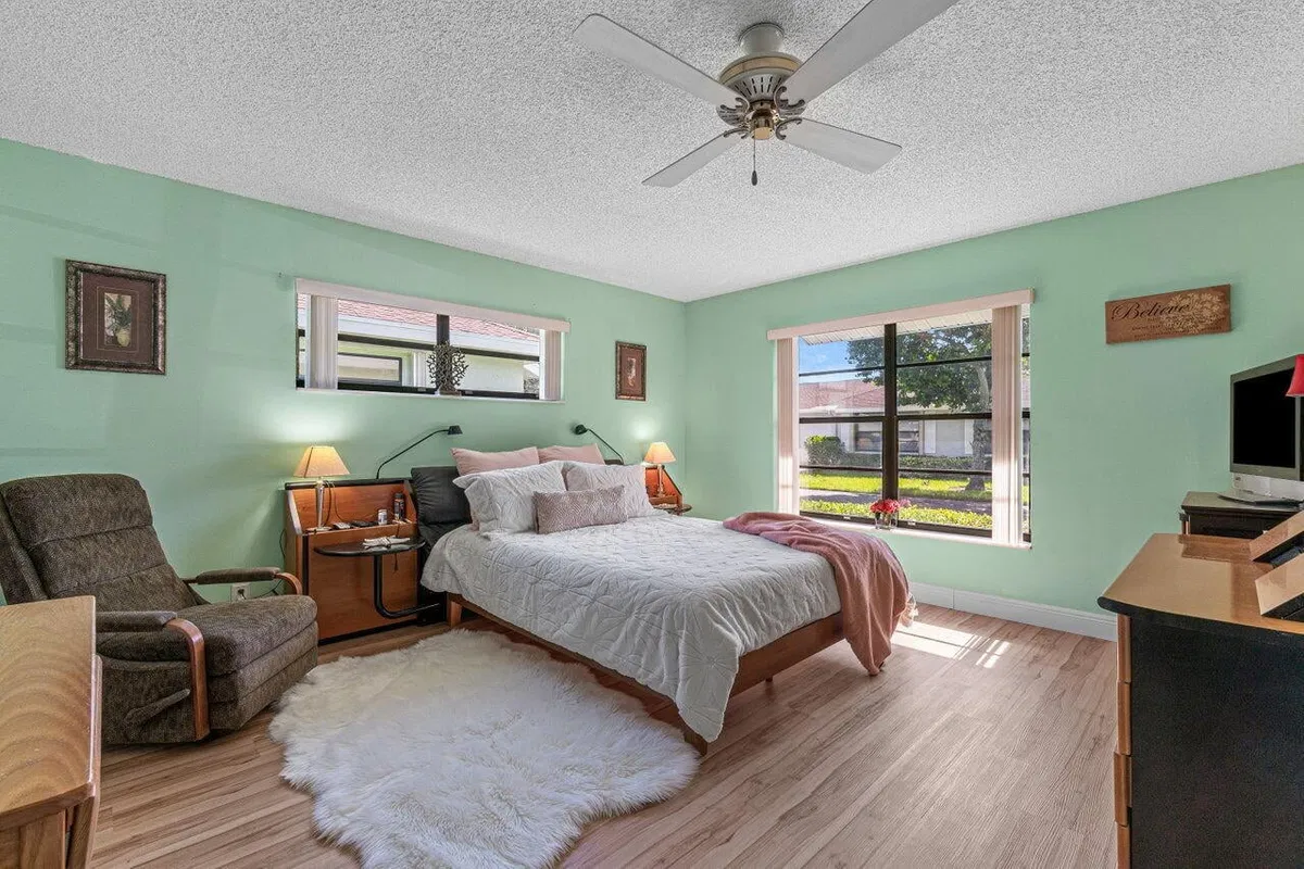 Residence photo 13