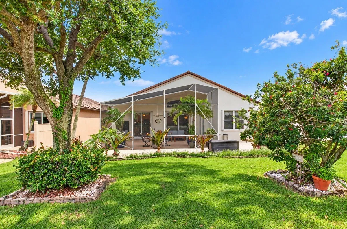  Residence photo 52