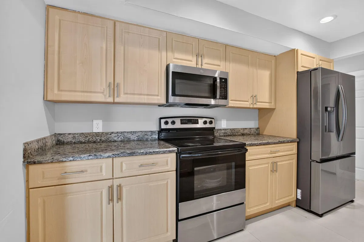 Residence photo 22