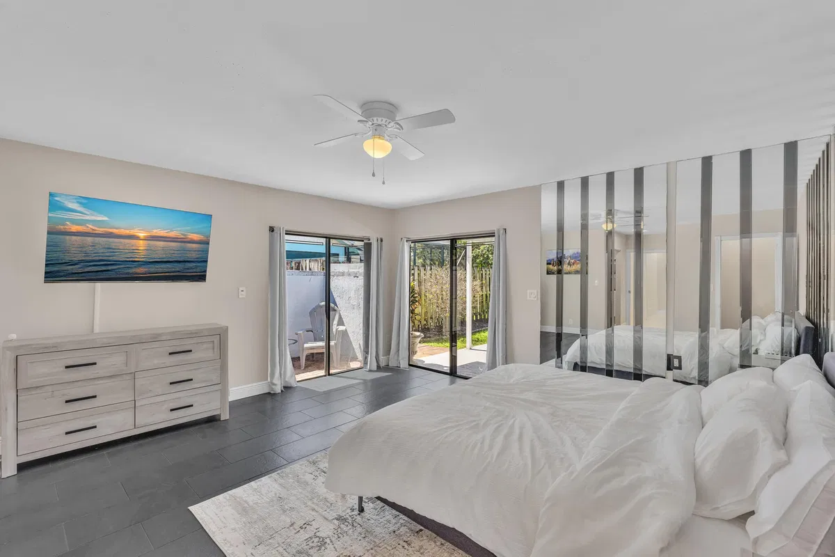 Residence photo 64