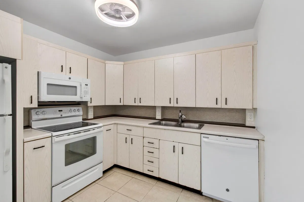 Residence photo 28