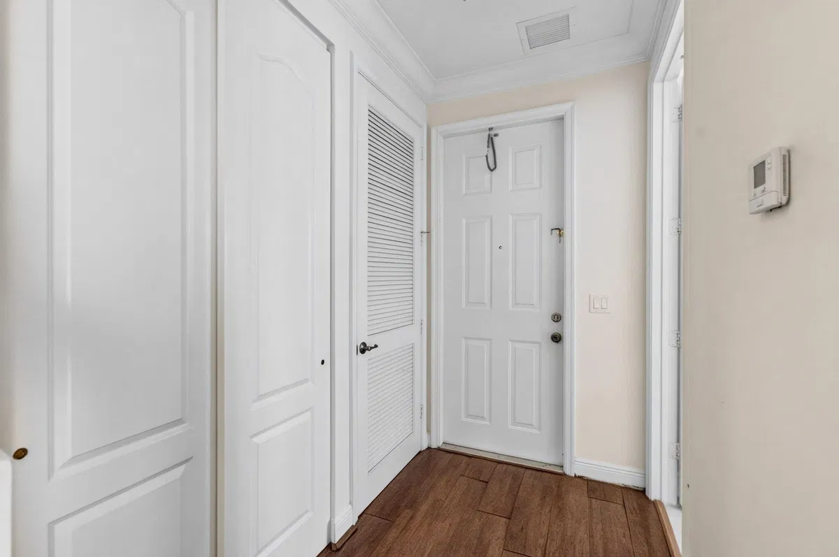 Residence photo 7