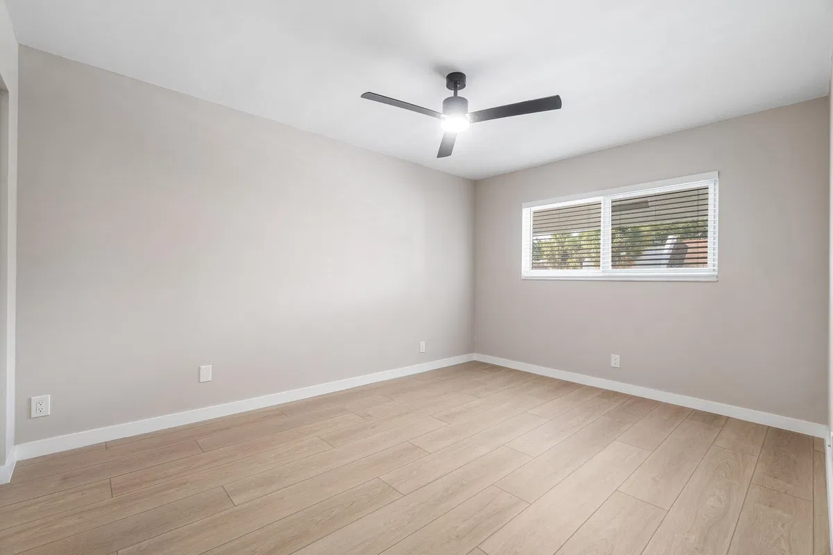  Unit 2020 photo 19