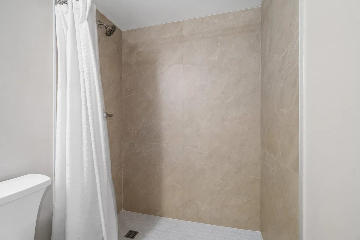  Unit 2020 photo 22