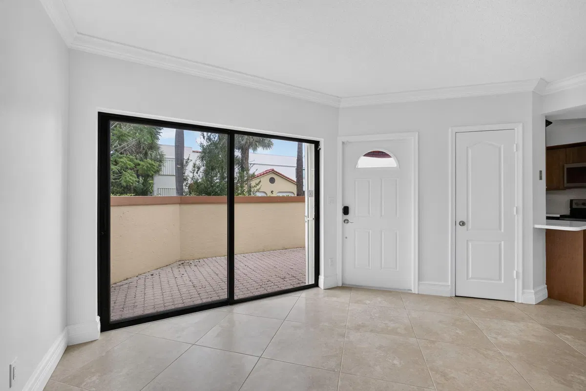 Residence photo 13