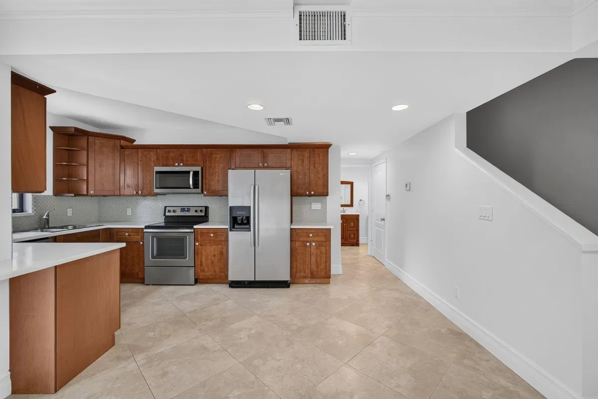 Residence photo 16