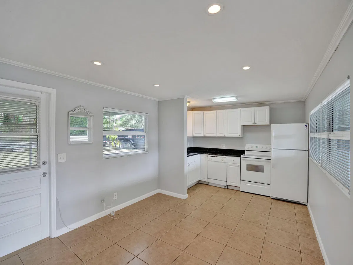 Residence photo 13