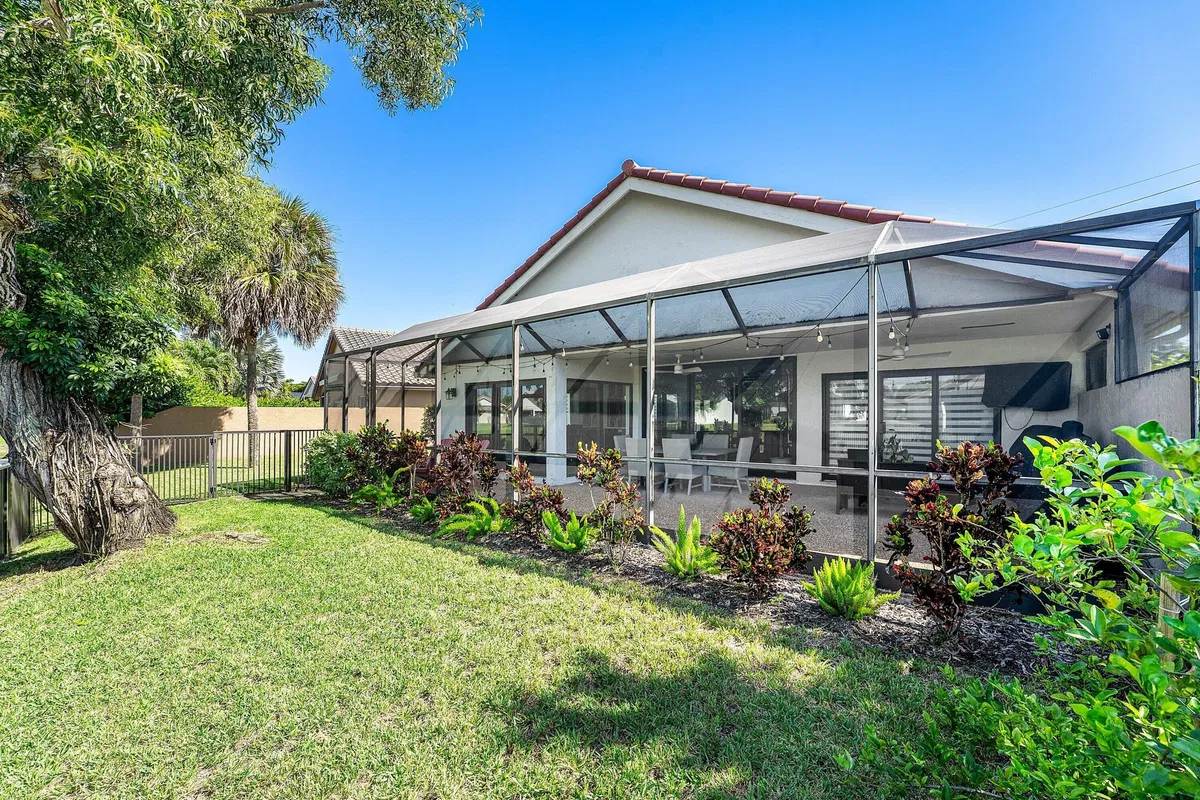  Residence photo 28