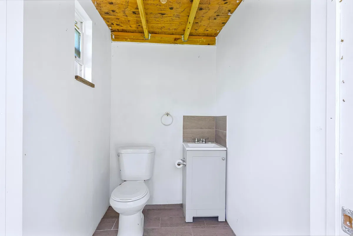 Residence photo 19