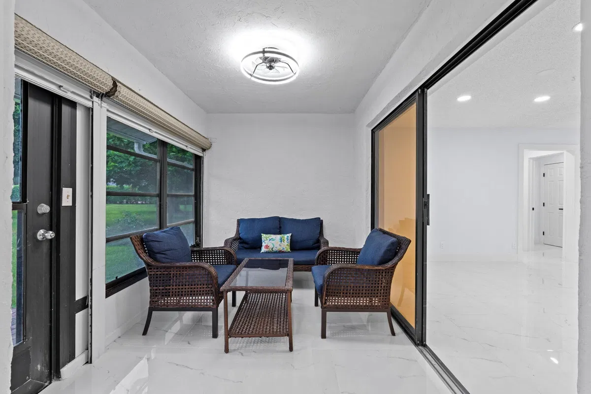  Residence photo 22