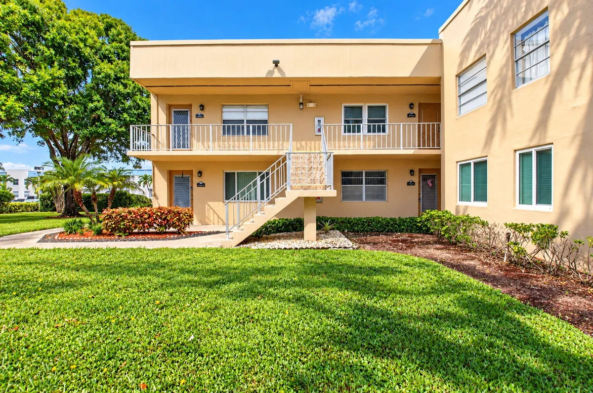  Residence photo 19