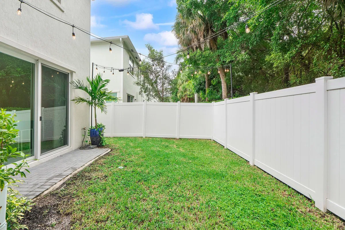 Residence photo 28