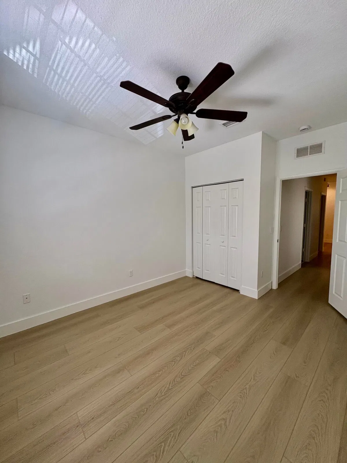Residence photo 25