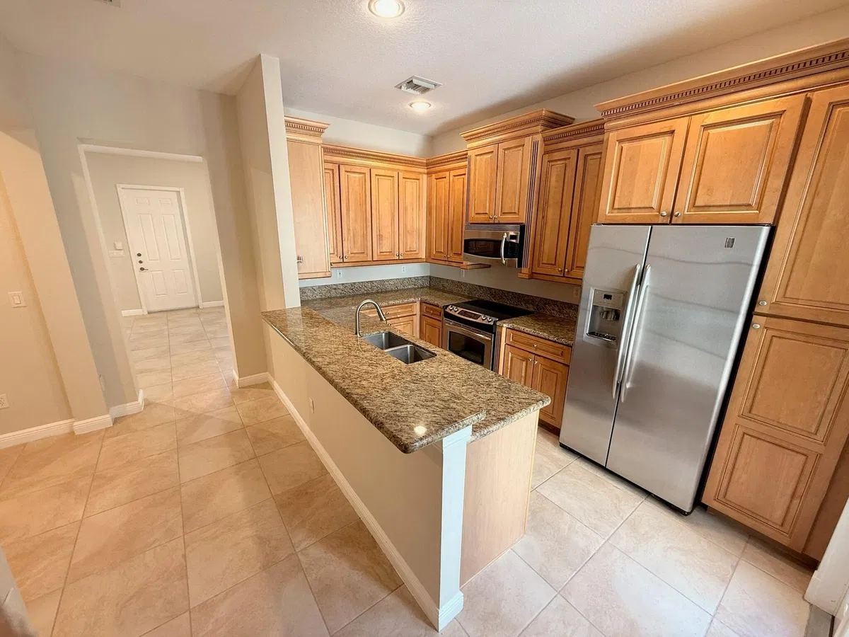 Residence photo 7