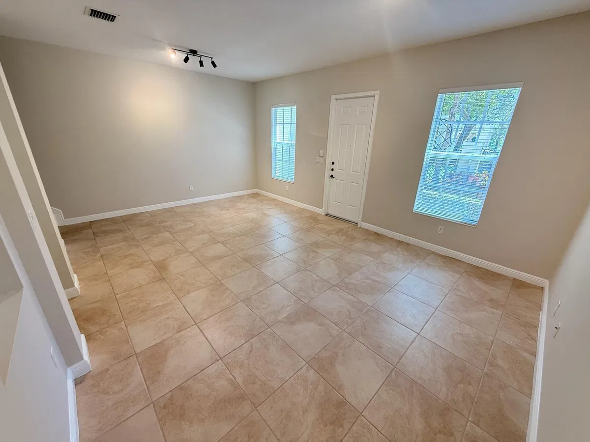  Residence photo 10