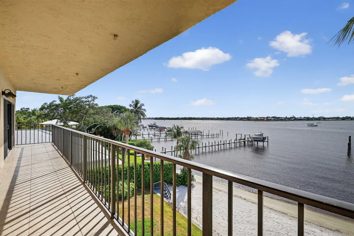 Unit 308 photo 61