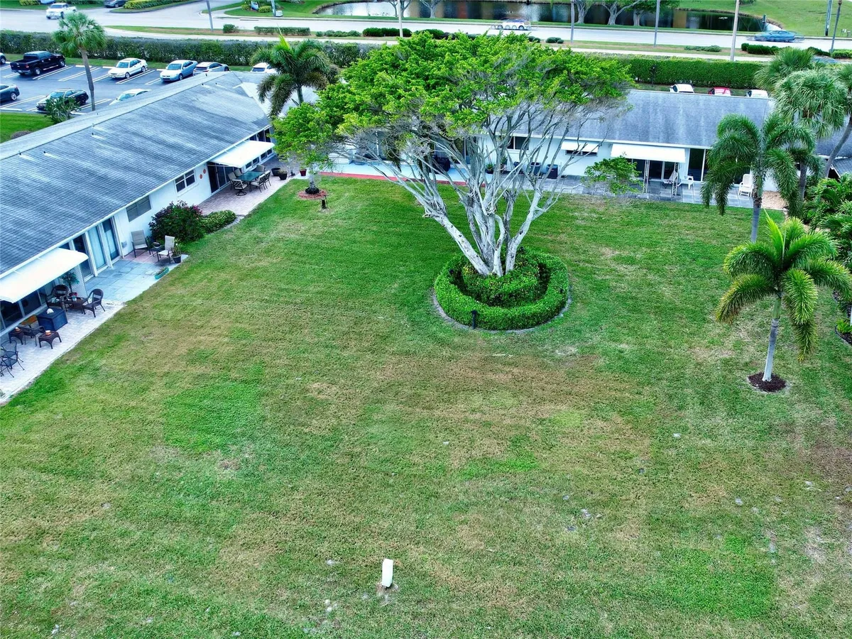 Unit 111 photo 13