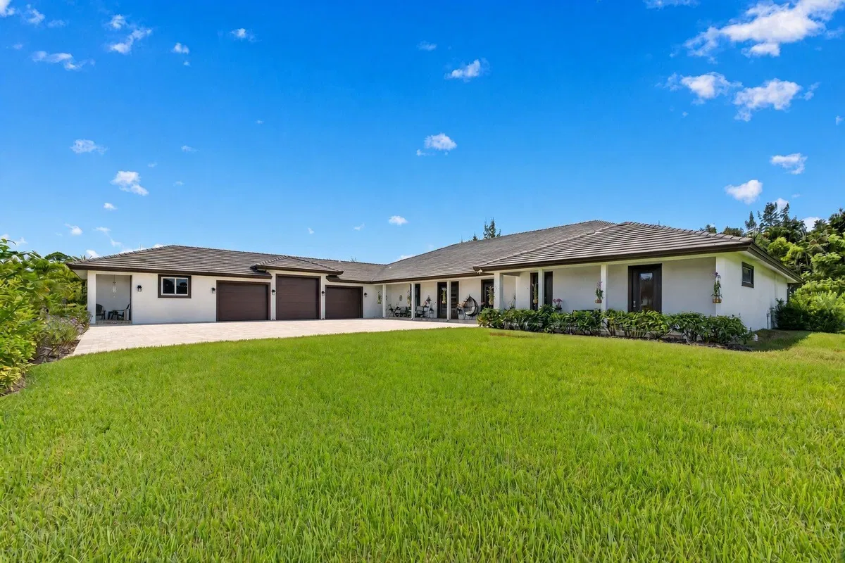  Residence photo 22